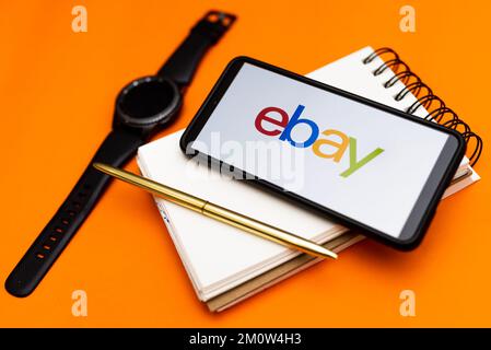 Pologne. 07th décembre 2022. Sur cette photo, le logo Ebay apparaît sur un smartphone. Crédit : SOPA Images Limited/Alamy Live News Banque D'Images