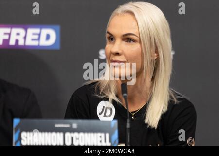 Leeds, Royaume-Uni. 08th décembre 2022. The Banking Hall, Aspire, Infirmary Street, Leeds, West Yorkshire, 8th décembre 2022. Shannon O'Connell pendant la Josh Warrington vs Luis Alberto Lopez undercard Conférence de presse crédit: Touchlinepics/Alay Live News Banque D'Images