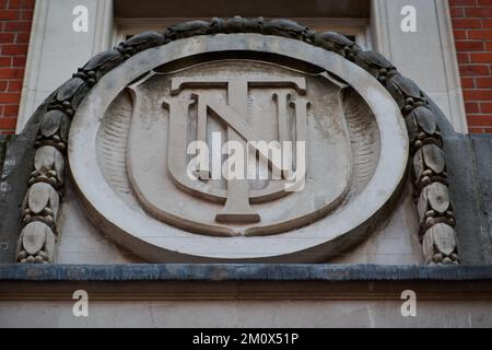 Écusson NUT, sur le bâtiment NEU HQ Banque D'Images