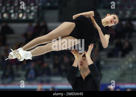 Turin, Italie, le 8th décembre 2022. Anastasia Golubeva et Hektor Giotopoulos Moore, de l'Australie, se sont produits dans le cadre du Junior pairs Short Program à Palavela, Turin. Date de la photo : 8th décembre 2022. Le crédit photo devrait se lire comme suit : Jonathan Moscrop/Sportimage Banque D'Images
