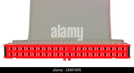 Connecteur IDE enfichable rouge, câble d'interface ruban gris plat pour PC ordinateur disque dur disque dur, gros plan isolé horizontal macro Banque D'Images