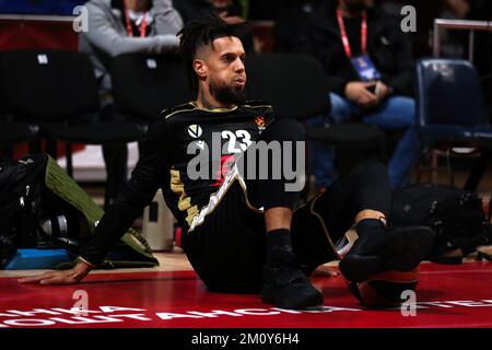 Belgrade, Serbie, 2nd décembre 2022. Daniel Hackett de Virtus Segafredo Bologna se réchauffe lors du match Euroligue 2022/2023 de Turkish Airlines entre Crvena Zvezda MTS Belgrade et Virtus Segafredo Bologna à Aleksandar Nikolic à Belgrade, Serbie. 2 décembre 2022. Crédit : Nikola Krstic/Alay Banque D'Images