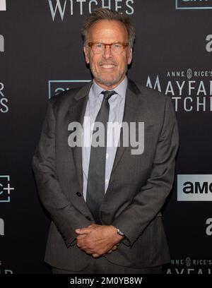 7 décembre 2022, Hollywood, Californie, États-Unis: Mark Johnson participe à la première à Los Angeles d'AMC Networks ''Anne Rice's Mayfair Witches' (image de crédit : © Billy Bennight/ZUMA Press Wire) Banque D'Images