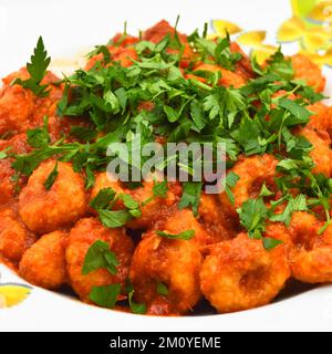 Boulettes de méatelles de Fellah avec persil maison de plats traditionnels turcs avec une belle présentation Banque D'Images