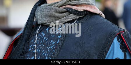Turquie, Mugla, festival culturel local Mentese folklore (efe zeybek) vêtements pour hommes et femmes Banque D'Images