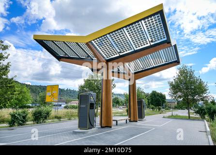 Ladesäule für E-Autos, Fastned Ladestation, Kinding, Bayern, Allemagne Banque D'Images