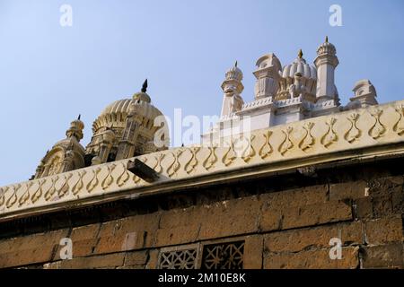 08 décembre 2022, Pune, Inde, Temple de Bhuleshwar près de Pune Inde, temple de la colline de dieu hindou shiva, il y a beaucoup de touristes qui viennent pour voir ces salut Banque D'Images