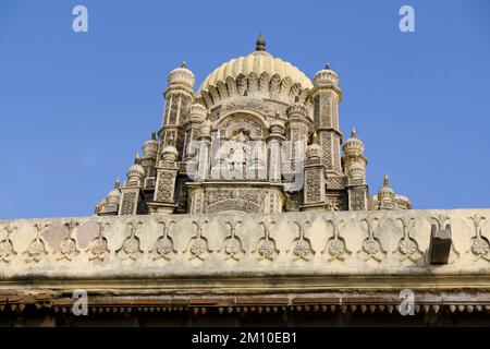 08 décembre 2022, Pune, Inde, Temple de Bhuleshwar près de Pune Inde, temple de la colline de dieu hindou shiva, il y a beaucoup de touristes qui viennent pour voir ces salut Banque D'Images