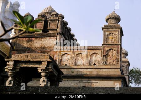 08 décembre 2022, Pune, Inde, Temple de Bhuleshwar près de Pune Inde, temple de la colline de dieu hindou shiva, il y a beaucoup de touristes qui viennent pour voir ces salut Banque D'Images