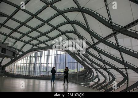 08 décembre 2022 - Rome, Italie: Centre de congrès de Rome - la Nuvola. © Andrea Sabbadini Banque D'Images