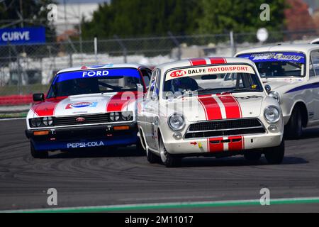 Shaun Balfe, Tom Ashton, Ford Lotus Cortina Mk1, Jonathan White, Ford Capri 3 litres S, une grille impressionnante pour le Tony dron Memorial Trophée pour MRL Hi Banque D'Images