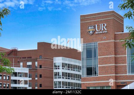 Rochester, NY - août 2022 : construction d'une école de médecine et hôpital à l'Université de Rochester. Banque D'Images