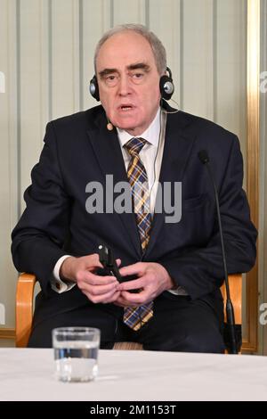 Oslo, Norvège. 09th décembre 2022. Russian Yan Rachinsky (président du Comité international du Mémorial) assiste à la conférence de presse avant la cérémonie de remise du prix Nobel de la paix 2022 à l'Institut du prix Nobel de la paix à Oslo, en Norvège, sur 9 décembre 2022. Photo de Paul Treadway/ Credit: UPI/Alay Live News Banque D'Images