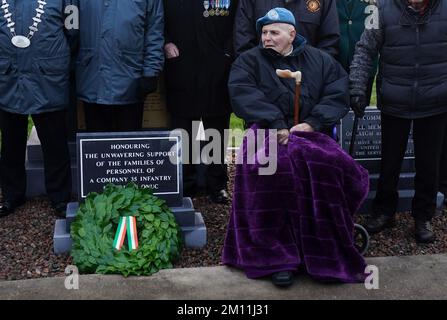 Charlie Cooley, de Galway, ancien combattant d'Une compagnie, 35th Infantry Battalion, qui a participé au siège de Jadotville en septembre 1961, lors d'un événement visant à dévoiler un monument dédié aux familles du personnel d'Une compagnie, à la caserne de Cutume, Athlone. Date de la photo: Vendredi 9 décembre 2022. Banque D'Images