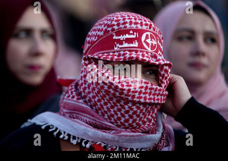 Gaza, Gaza STRI, Palestine. 8th décembre 2022. Gaza, bande de Gaza, Palestine. 8 décembre 2022: Les partisans du Front populaire pour la libération de la Palestine se joignent aux célébrations à Gaza pour marquer le 55th anniversaire de la fondation du mouvement PFLP (Credit image: © Yousef Mohammed/IMAGESLIVE via ZUMA Press Wire) Banque D'Images