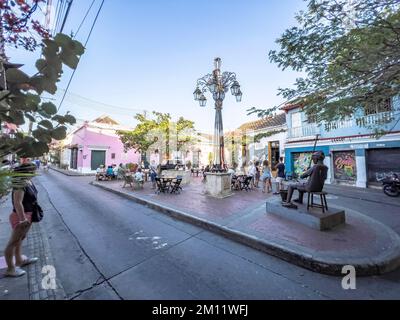 Amérique du Sud, Colombie, Departamento de Bolívar, Cartagena de Indias, Barrio Getsemaní, Scène de rue dans le quartier de Getsemaní Banque D'Images