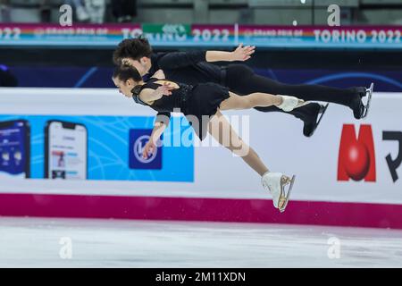 Anastasia Golubeva et Hektor Giotopoulos Moore d'Australie rivalise en day1 - JR PAIRES S.P. Finale du Grand Prix de patinage artistique de l'UIP Turin 2022 à Palavela. (Photo de Fabrizio Carabelli / SOPA Images / Sipa USA) Banque D'Images