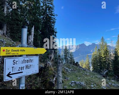 Chemin vers le sommet du Schafreuter dans le Karwendel, panneau, Parc naturel du Karwendel, Hinterriß, Vorderriß, Engalm, nature, montagnes, Bavière, Tyrol, Allemagne, Autriche Banque D'Images