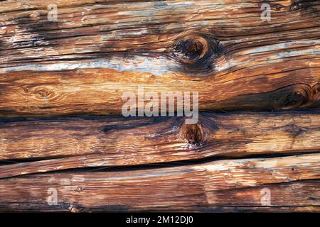 Italie, Vénétie, Dolomites. Bois ancien, détail de planches de bois vieillies, architecture alpine Banque D'Images