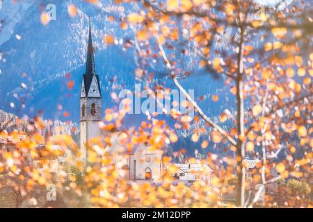 Italie, Vénétie, Belluno, le village de Selva di Cadore en automne, Dolomites Banque D'Images