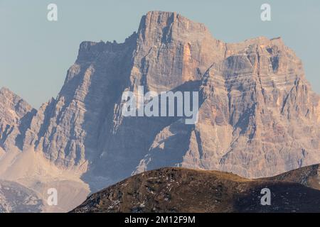 Europe, Italie, Alpes, Dolomites, montagnes, Trentin-Haut-Adige/Südtirol, Monte Pelmo - vue de Sass Pordoi / Pordoijoch Banque D'Images