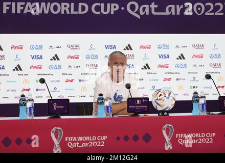 Qatar. 09th décembre 2022. L'entraîneur de France Didier Deschamps répond aux médias lors d'une conférence de presse au Centre national des congrès du Qatar QNCC pendant la coupe du monde de la FIFA 2022 sur 9 décembre 2022 à Doha, Qatar - photo: Jean Catuffe/DPPI/LiveMedia crédit: Agence photo indépendante/Alamy Live News Banque D'Images