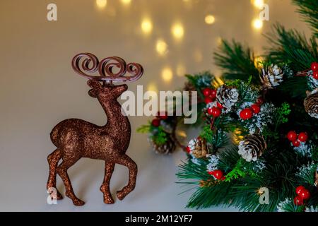L'élégant renne est magnifique arrière-plan de Noël. Banque D'Images