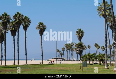 Sentier entre Venice Beach et Santa Monica sur la côte ouest de Los Angeles Banque D'Images
