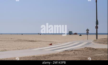 Sentier entre Venice Beach et Santa Monica sur la côte ouest de Los Angeles, Californie, États-Unis Banque D'Images