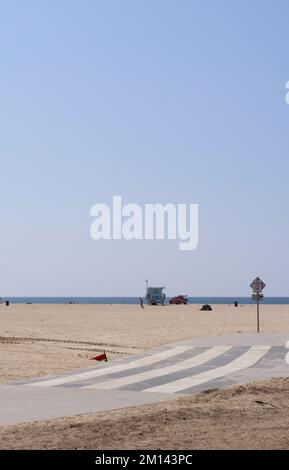 Sentier entre Venice Beach et Santa Monica sur la côte ouest de Los Angeles, Californie, États-Unis Banque D'Images