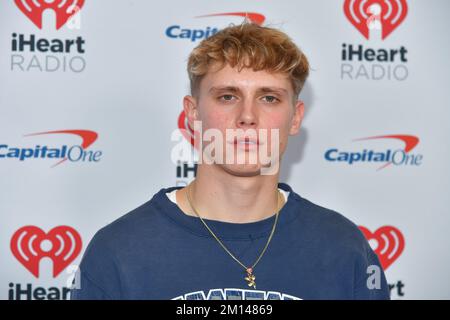 Charlieonnafriday assiste au Jingle ball 2022 iHeartRadio de Z100 au Madison Square Garden sur 09 décembre 2022 à New York. Banque D'Images