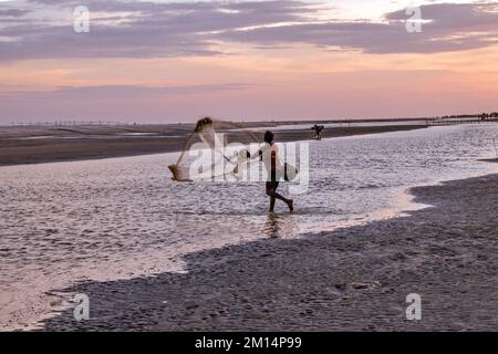 temps de pêche à bakkhali ouest du bengale inde Banque D'Images