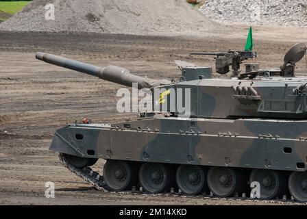 Préfecture de Shizuoka, Japon - 10 juillet 2011: Force d'autodéfense terrestre japonaise Mitsubishi de type 90 MBT (main Battle Tank). Banque D'Images