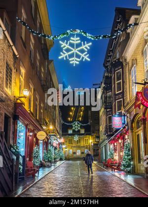 Noël rue décorée festive, Vieux-Québec, Québec, Canada Banque D'Images