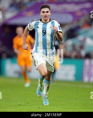 Julian Alvarez en Argentine lors du match de quart de finale de la coupe du monde de la FIFA au stade Lusail à Lusail, au Qatar. Date de la photo: Vendredi 9 décembre 2022. Banque D'Images