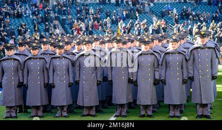 Philadelphie, Pennsylvanie, États-Unis. 10th décembre 2022. 10 décembre 2022, Philadelphie PA- les cadets de l'Armée marchent sur le terrain lors de la cérémonie précédant le début du match de l'Armée/Marine à Philadelphie PA (Credit image: © Ricky Fitchett/ZUMA Press Wire) Banque D'Images