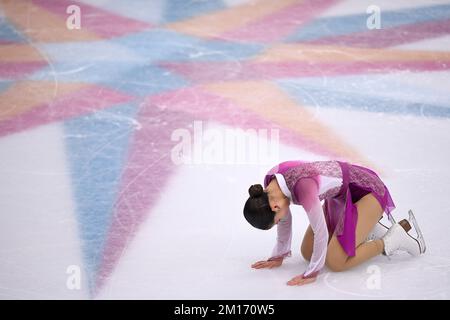 Turin, Italie. 10 décembre 2022. Rinka Watanabe, du Japon, participe à la compétition de patinage libre des femmes au cours du troisième jour de la finale du Grand Prix de patinage artistique de l'UIP. Credit: Nicolò Campo/Alay Live News Banque D'Images