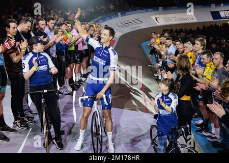 ROTTERDAM - Niki Terpstra est mis en lumière pendant les six jours de Rotterdam. Le gagnant du Tour de Flandre et de Paris-Roubaix, entre autres, dit Au revoir comme cycliste professionnel à l'âge de 38 ans. ANP MARCEL GUERRIER Banque D'Images