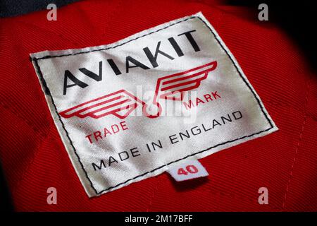 Étiquette Aviakit dans une veste Lewis Leathers. Banque D'Images