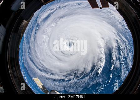 Vue par satellite de l'ouragan Florence sur l'océan Atlantique. Amélioration numérique. Amélioration numérique. Éléments de cette image fournis par la NASA. Banque D'Images