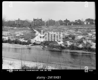 Sudbury Department, Beaver Dam Brook, Framingham, Mass., 25 janv. 1912 , ouvrages d'eau, réservoirs, structures de distribution d'eau, ruisseaux, amélioration sanitaire des bassins versants Banque D'Images