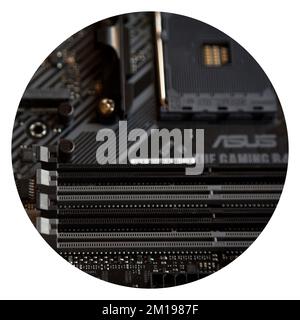 Profitez de performances exceptionnelles avec la carte mère noire Asus TUF Gaming B450M Pro S. Gaming. 27 août 2022 Istanbul Turquie Banque D'Images