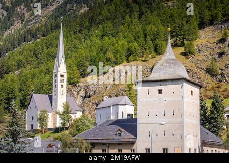 Paysage idyllique du village de Zernez, Engadine, Alpes suisses, Suisse Banque D'Images