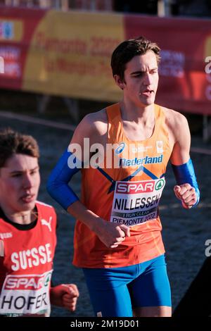 TURIN, ITALIE - DÉCEMBRE 11: Stefan Nillessen des pays-Bas participant à la course masculine U20 lors des Championnats européens de cross-country sur 11 décembre 2022 à Turin, Italie (photo de Federico Tardito/BSR Agency) crédit: BSR Agency/Alay Live News Banque D'Images