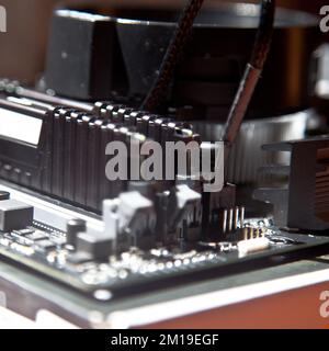 Super performance, circuit électronique de nouvelle génération noir et carte mère puissante pour jeux pour ordinateur Banque D'Images