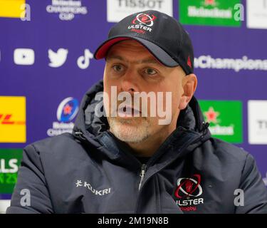 DaN McFarland entraîneur en chef d'Ulster Rugby parle avec la presse après ses côtés 0-39 perte dans le match de la coupe des champions européenne du groupe B Vente Sharks vs Ulster Rugby au stade AJ Bell, Eccles, Royaume-Uni, 11th décembre 2022 (photo par Steve Flynn/News Images) Banque D'Images