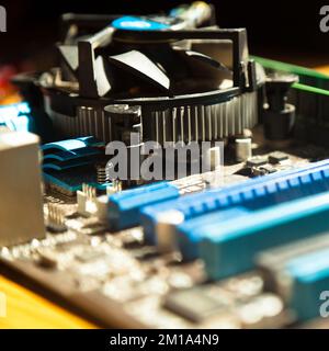 Profitez de performances exceptionnelles avec la carte mère de jeu Asus P8H67-V. 27 août 2022 Istanbul Turquie Banque D'Images