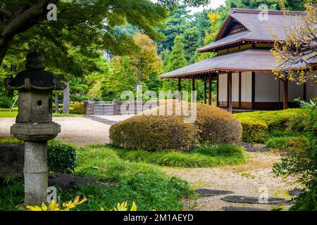 Jardins de Ninomaru Palais impérial Suwanichaya Teahouse en bois Banque D'Images