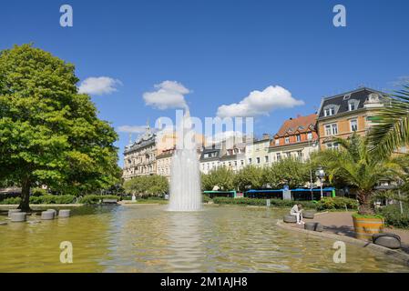 Brunnen, Augustaplatz, Baden-Baden, Bade-Wurtemberg, Allemagne Banque D'Images