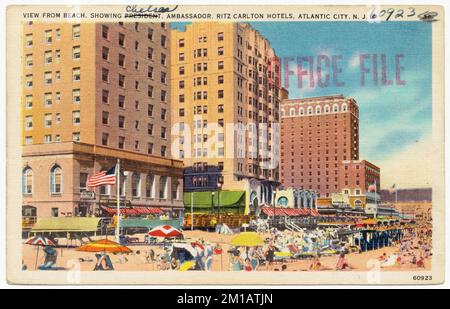 Vue de la plage, montrant Chelsea, Ambassador, Ritz Carlton Hotels, Atlantic City, N. J. , Beaches, Hotels, Tichnor Brothers Collection, cartes postales des États-Unis Banque D'Images